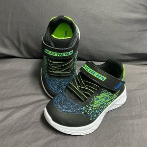 Skechers Kids Slip On - Size 5T